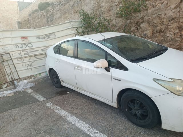 מודעת רכב טויוטה פריוס
