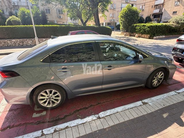 מודעת רכב טויוטה קורולה