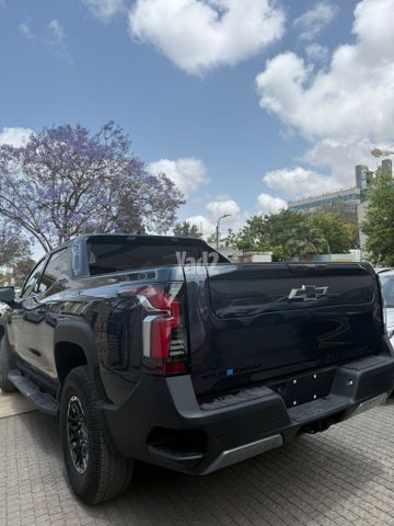 מודעת רכב שברולט סילברדו EV 2