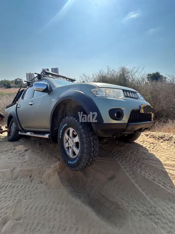מודעת רכב מיצובישי טרייטון / L200