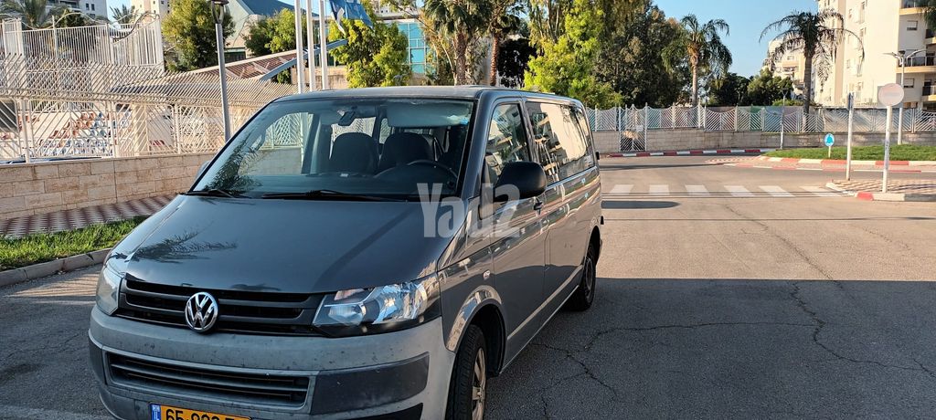 מודעת רכב פולקסווגן טרנספורטר