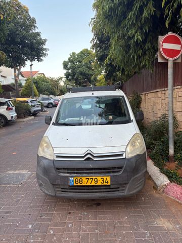 מודעת רכב סיטרואן ברלינגו