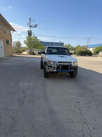 מודעת רכב איסוזו טרופר