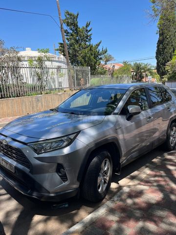 מודעת רכב טויוטה RAV4