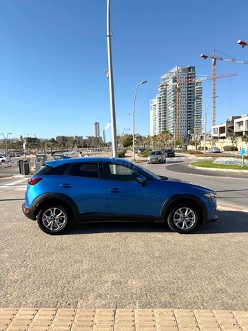 מודעת רכב מאזדה CX-3 3