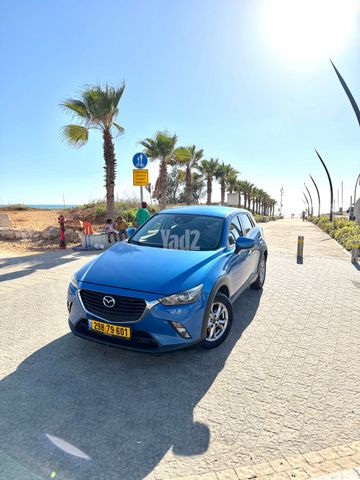 מודעת רכב מאזדה CX-3