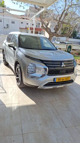 מודעת רכב מיצובישי אאוטלנדר