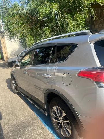 מודעת רכב טויוטה RAV4
