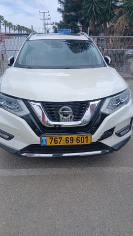 מודעת רכב ניסאן אקס טרייל 1