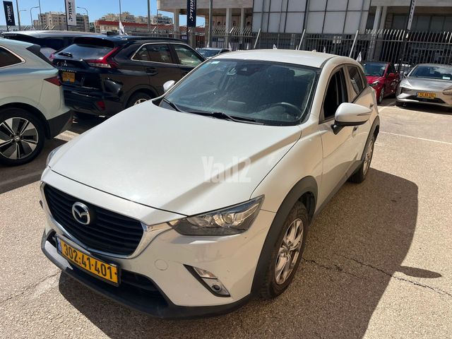 מודעת רכב מאזדה CX-3