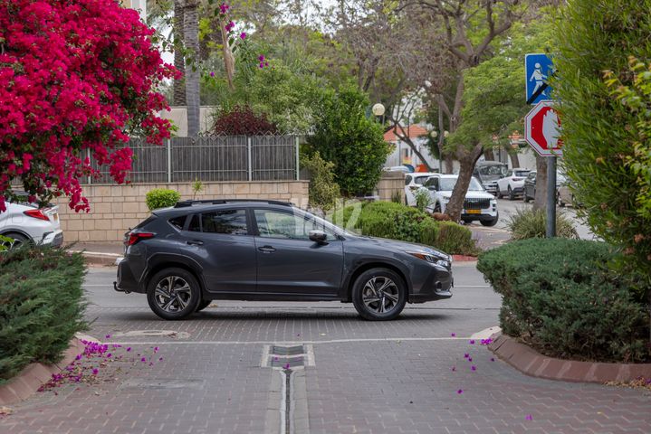 מודעת רכב סובארו קרוסטרק
