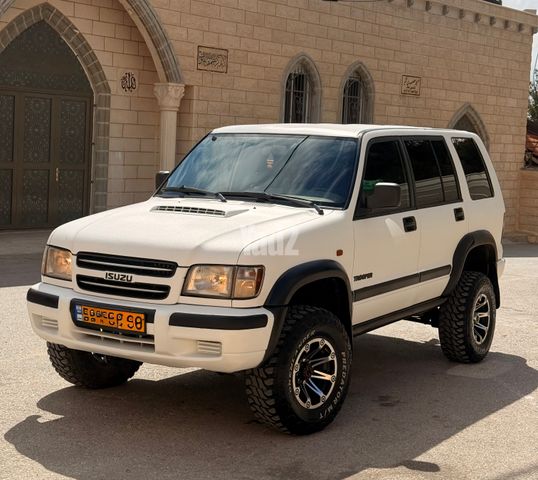 מודעת רכב איסוזו טרופר