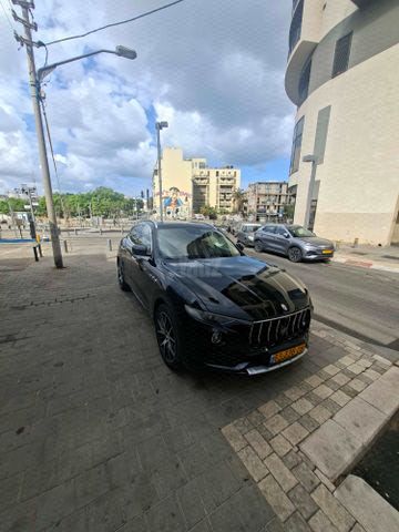 מודעת רכב מזראטי לבנטה