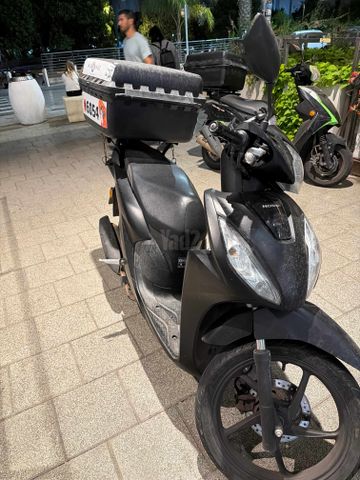 מודעת רכב הונדה ויז'ן 110