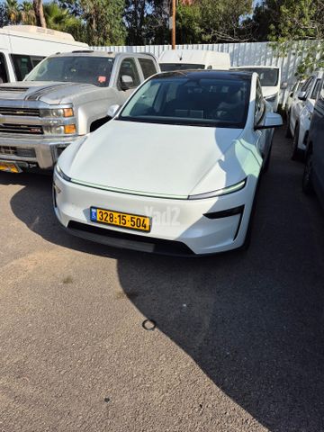 מודעת רכב טסלה מודל Y