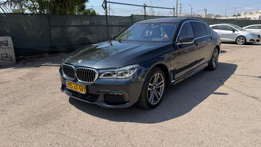 מודעת רכב ב מ וו סדרה 7
