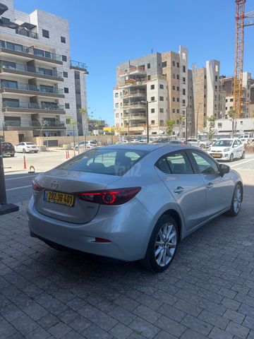 מודעת רכב מאזדה 3 3