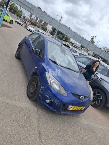 מודעת רכב מאזדה 2