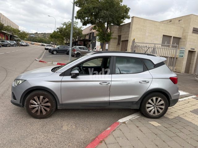 מודעת רכב סיאט ארונה 2