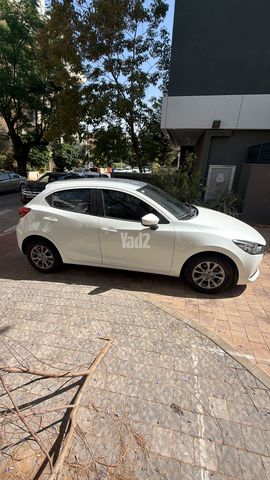 מודעת רכב מאזדה 2