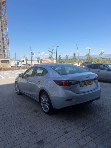 מודעת רכב מאזדה 3 2