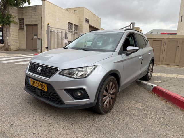 מודעת רכב סיאט ארונה 1