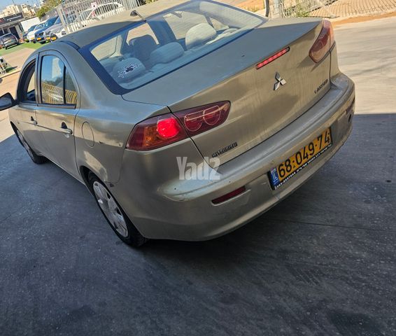 מודעת רכב מיצובישי לנסר