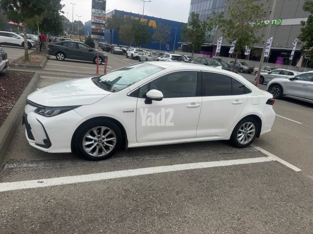 מודעת רכב טויוטה קורולה
