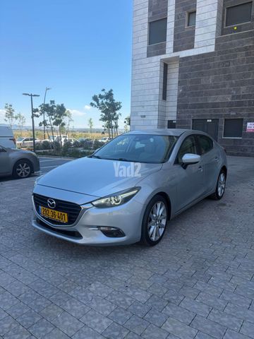 מודעת רכב מאזדה 3