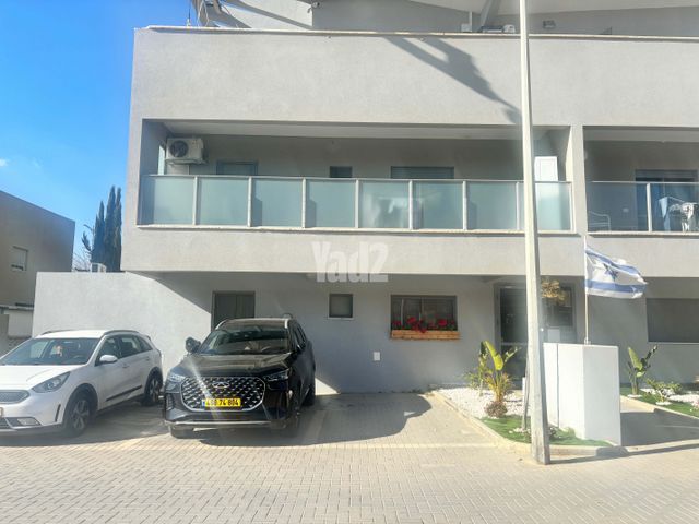 השחר 4