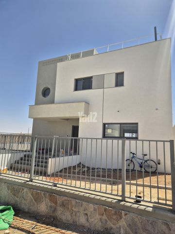 איילת השחר 2