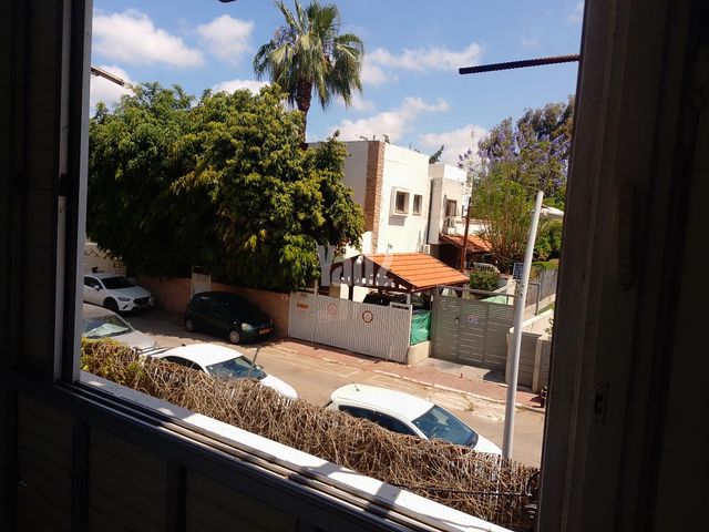 חנה סנש 8