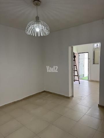 קיבוץ גלויות 21