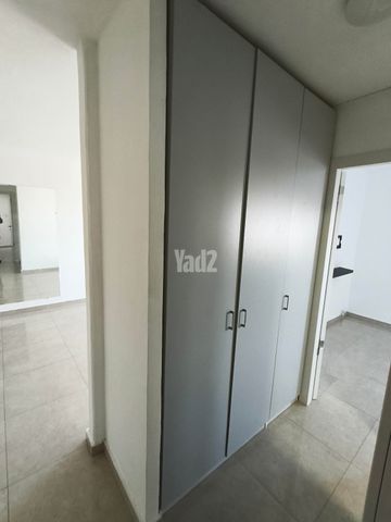 משה שרת 52
