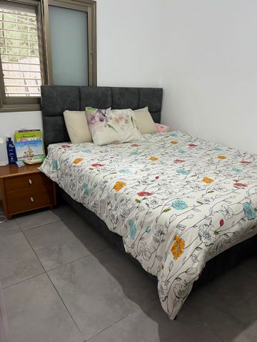 הנרייטה סאלד 27