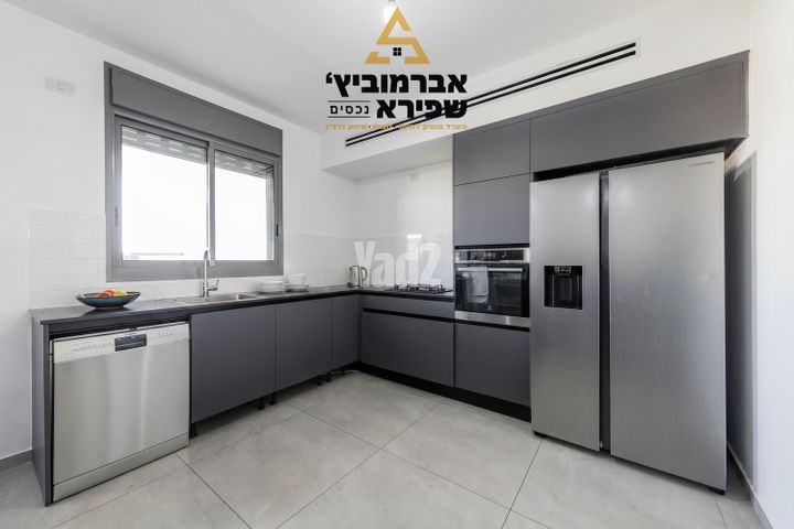 שניר 16