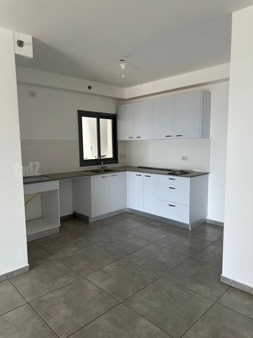 תמונה 2 של דירת 4 חדרים להשכרה בנתניה