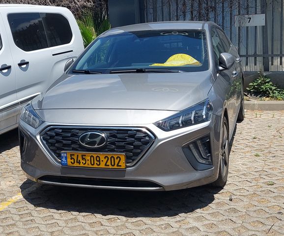 מודעת רכב יונדאי איוניק