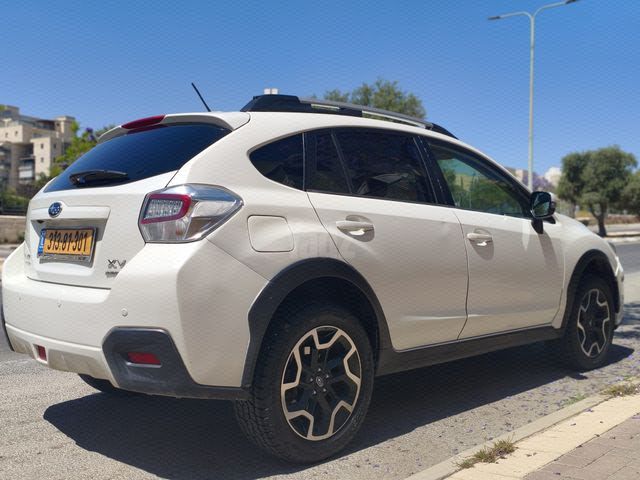 מודעת רכב סובארו XV