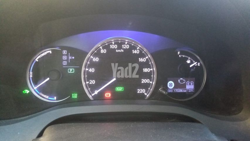 מודעת רכב לקסוס CT