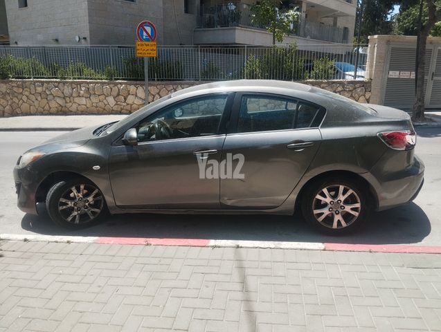 מודעת רכב מאזדה 3