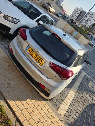 מודעת רכב יונדאי i20