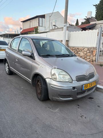 מודעת רכב טויוטה יאריס