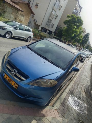 מודעת רכב הונדה FR-V