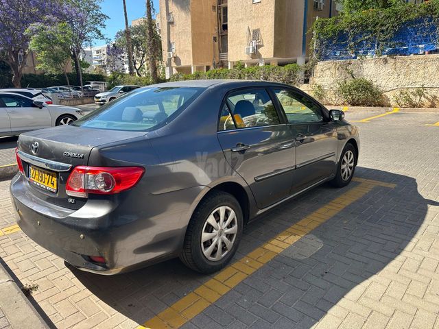 מודעת רכב טויוטה קורולה