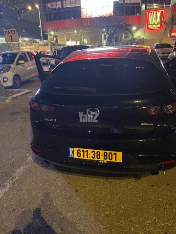 מודעת רכב מאזדה 3