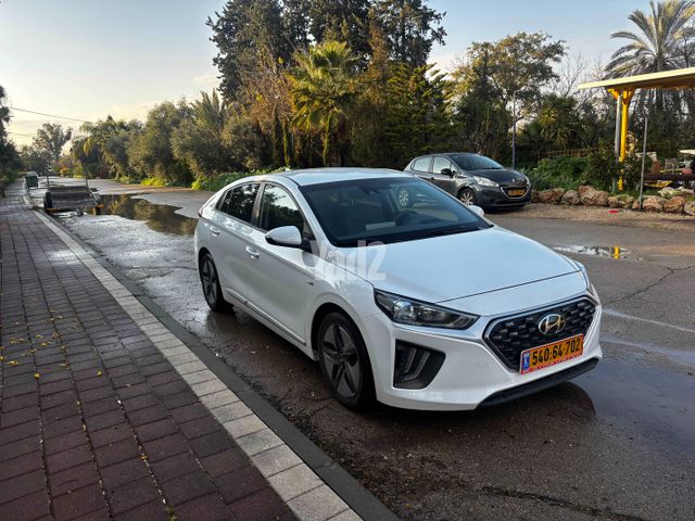 מודעת רכב יונדאי איוניק