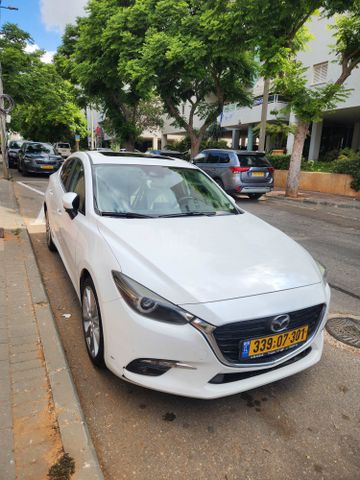 מודעת רכב מאזדה 3