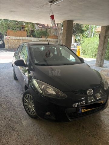 מודעת רכב מאזדה 2