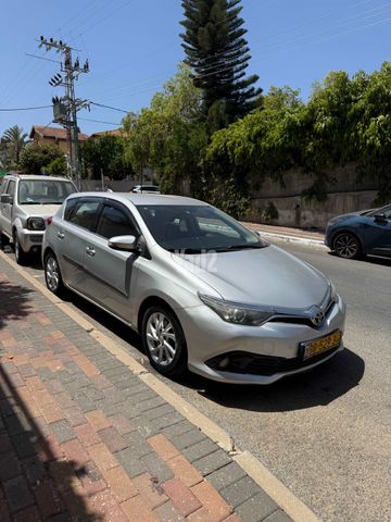 מודעת רכב טויוטה אוריס